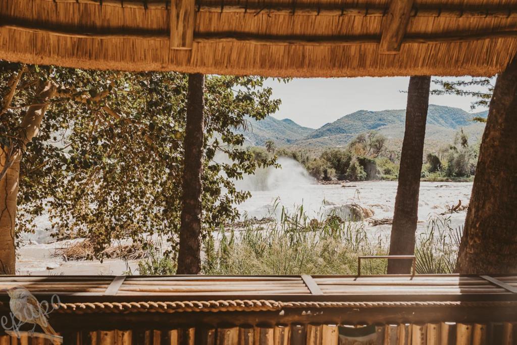 Epupa Falls Lodge Екстериор снимка