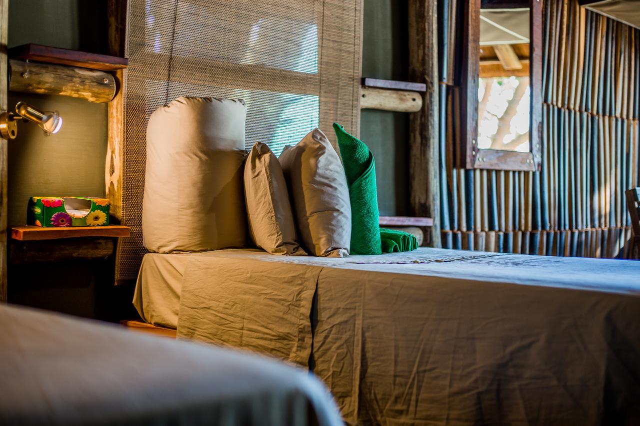 Epupa Falls Lodge Екстериор снимка